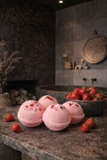 Pack Of 4 Strawberry Scented Luxury Bath Bombs