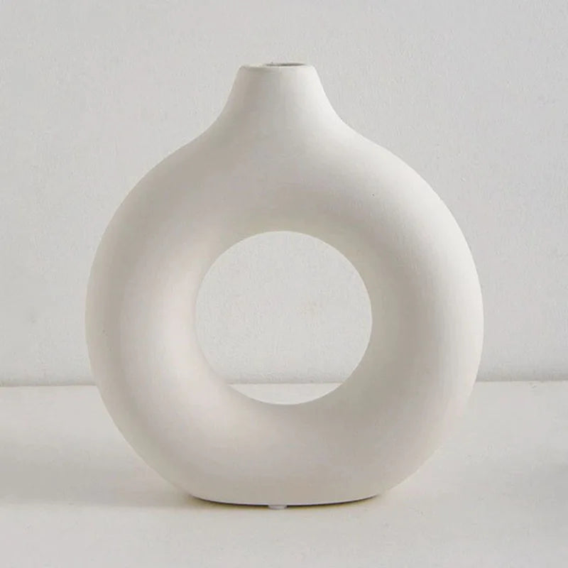 Simple Plastic Donut/Cylinder Shaped Vase