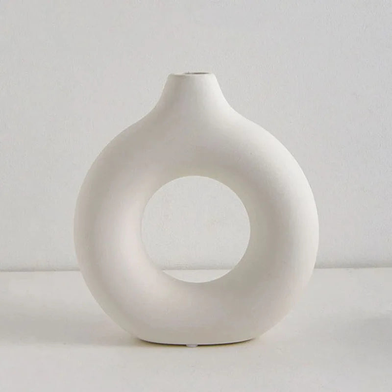 Simple Plastic Donut/Cylinder Shaped Vase